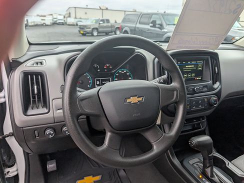 Used 2019 Chevrolet Colorado W/T w/ Custom Special Edition image 15