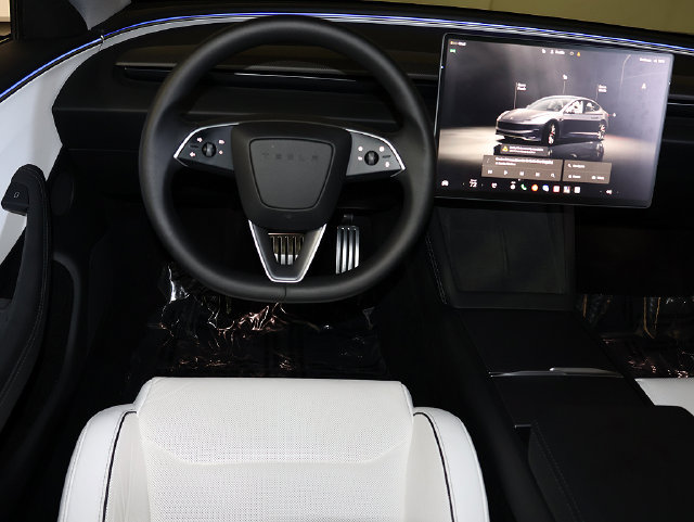 Used 2024 Tesla Model 3 Performance AWD/4WD image 3