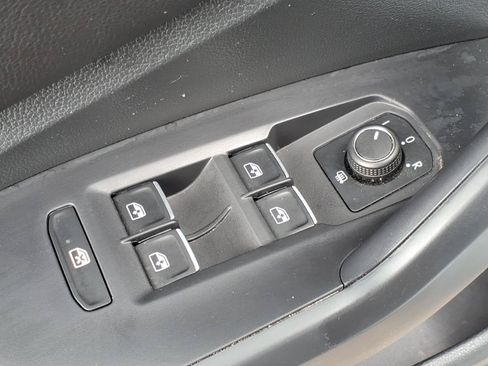 Certified 2026 Volkswagen Jetta Sport FWD image 19