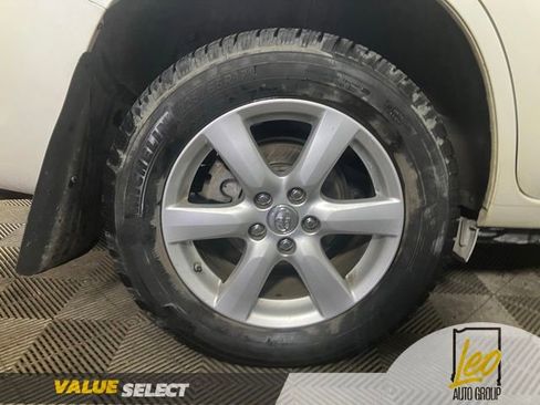 Used 2008 Toyota RAV4 Limited AWD/4WD image 24