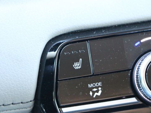 Used 2025 Honda Pilot EX-L image 25