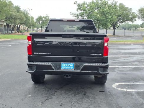 Used 2020 Chevrolet Silverado 1500 Custom w/ Custom Value Package RWD image 5