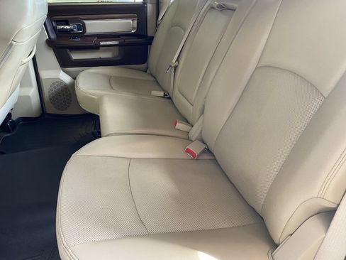 Used 2016 RAM 1500 Laramie w/ Convenience Group RWD image 10