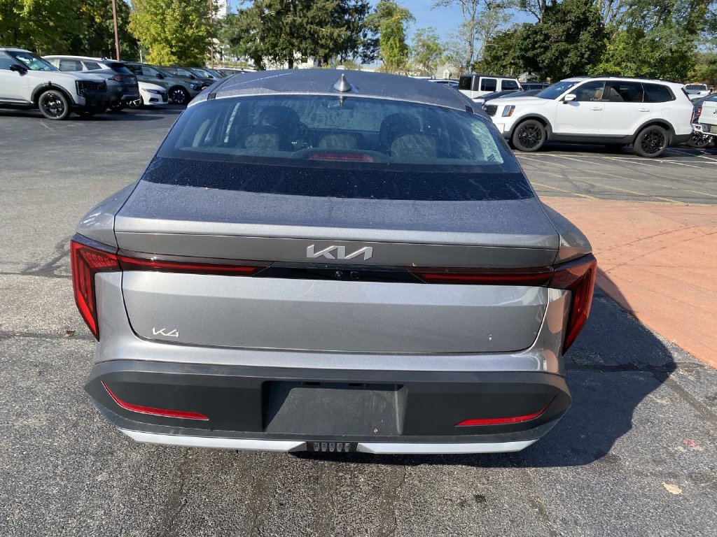 New 2026 Kia K4 FWD image 4