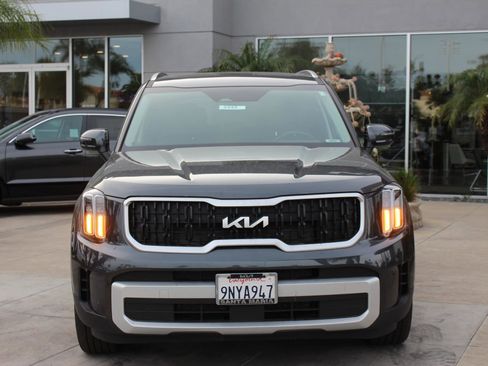 Certified 2024 Kia Telluride EX image 4