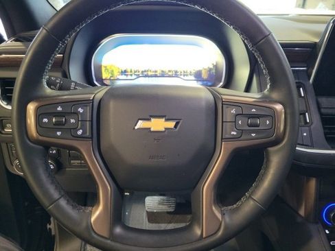 Used 2024 Chevrolet Tahoe High Country w/ Premium Package image 9