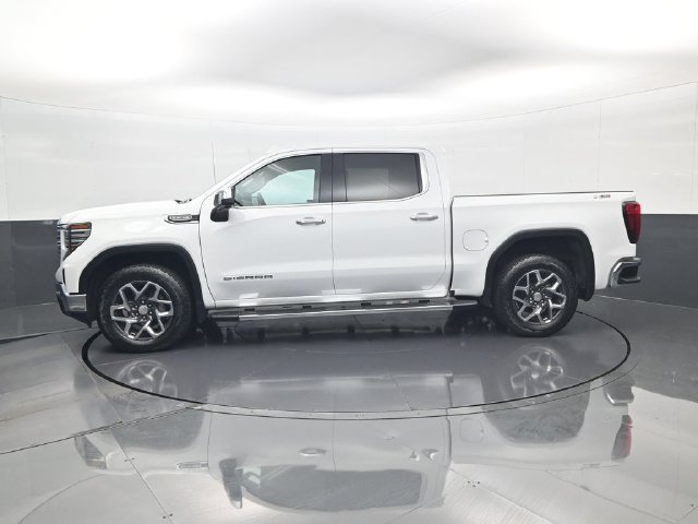 Used 2023 GMC Sierra 1500 SLT w/ SLT Premium Plus Package AWD/4WD image 8