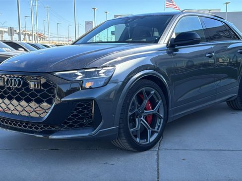 New 2026 Audi RS Q8 performance image 3