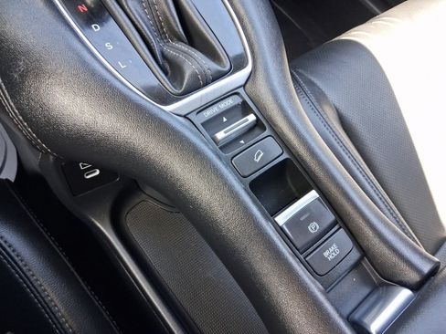 Used 2024 Honda HR-V EX-L image 30