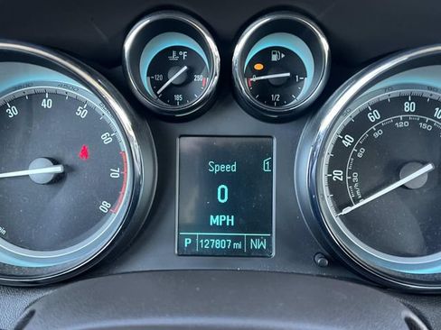 Used 2013 Buick Verano FWD image 19