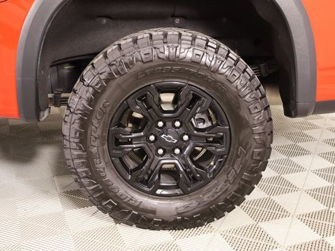 Used 2022 Chevrolet Silverado 1500 ZR2 w/ Technology Package image 19