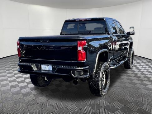Used 2022 Chevrolet Silverado 2500 LTZ w/ LTZ Plus Package image 6
