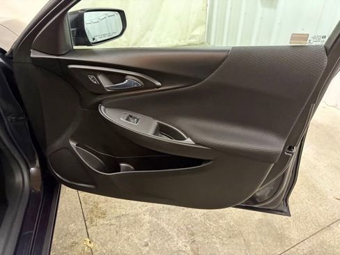 Used 2023 Chevrolet Malibu LT FWD image 24