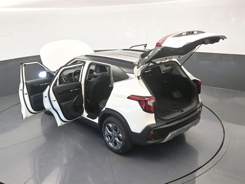 Used 2024 Kia Seltos S image 53