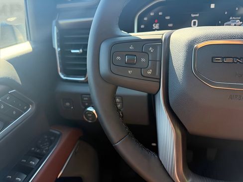 New 2026 GMC Sierra 2500 Denali Ultimate AWD/4WD image 16