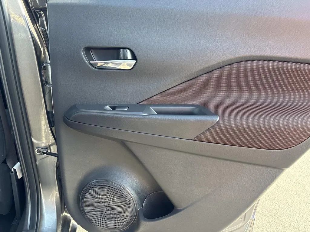 Used 2024 Nissan Kicks SR FWD image 19