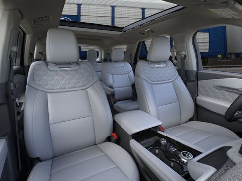 New 2026 Ford Explorer Platinum AWD/4WD image 12