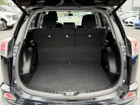 Used 2016 Toyota RAV4 XLE FWD image 30