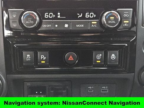 Used 2023 Nissan Titan PRO-4X w/ Pro-4x Convenience Package image 17