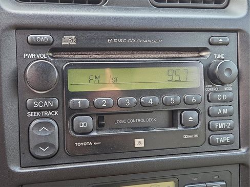 Used 2002 Toyota Solara Convertible image 21