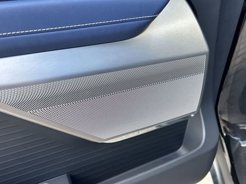 New 2026 Cadillac Vistiq Premium Luxury image 20