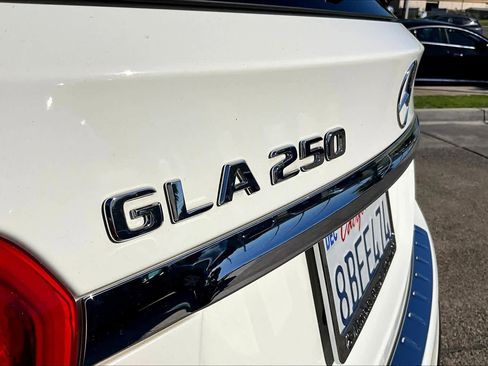 Used 2018 Mercedes-Benz GLA 250 image 9
