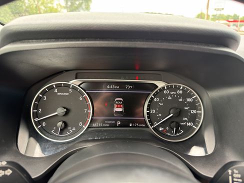 Used 2024 Nissan Rogue S FWD image 26