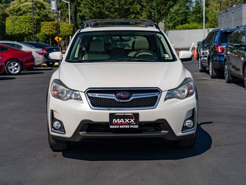 Used 2017 Subaru Crosstrek 2.0i Limited AWD/4WD image 3