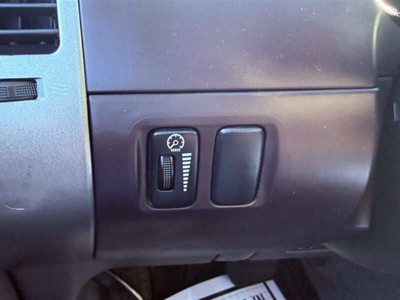 Used 2004 Toyota Prius FWD image 20