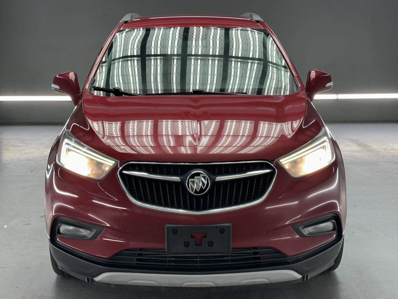 Used 2018 Buick Encore Preferred FWD image 2
