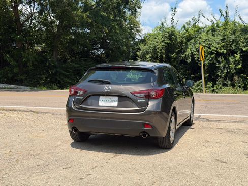 Used 2016 MAZDA MAZDA3 i Sport FWD image 10