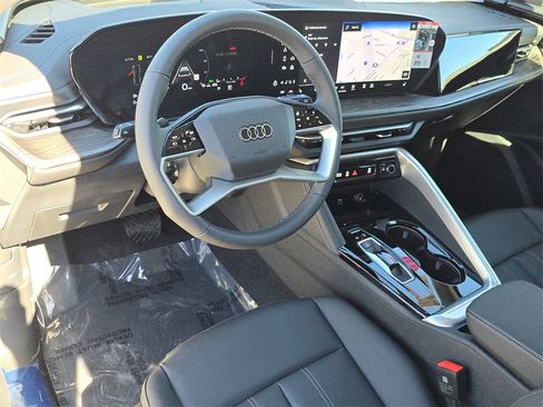 New 2025 Audi Q5 Premium Plus image 16