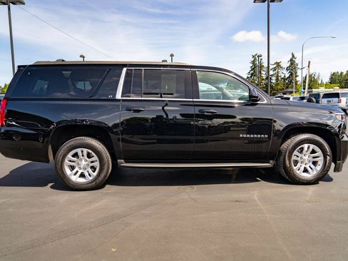 Used 2019 Chevrolet Suburban LT AWD/4WD image 9