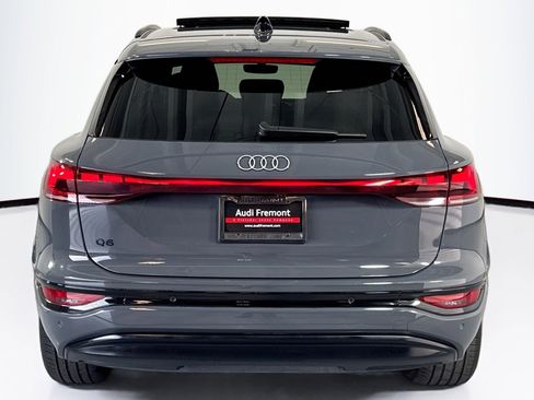 Used 2025 Audi Q6 e-tron Premium Plus image 6