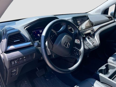 Used 2024 Honda Odyssey EX-L image 9