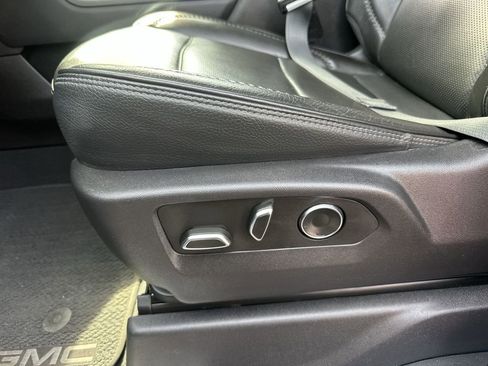 Used 2024 GMC Sierra 2500 Denali w/ Denali Reserve Package image 12