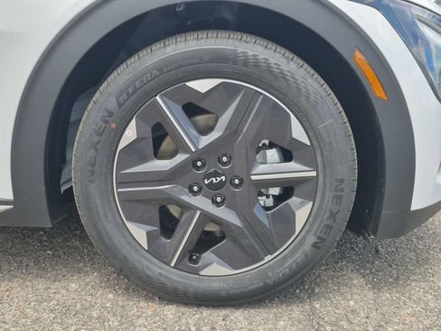 New 2026 Kia EV6 Light AWD/4WD image 17