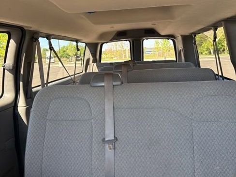 Used 2025 Chevrolet Express 3500 LT w/ LT Preferred Equipment Group RWD image 9