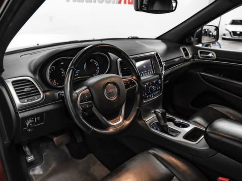 Used 2018 Jeep Grand Cherokee Limited image 3