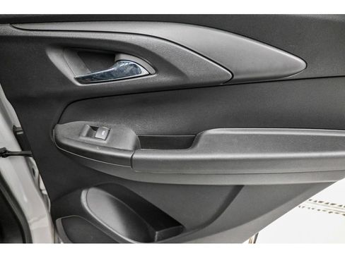 Used 2023 Chevrolet TrailBlazer LT image 18