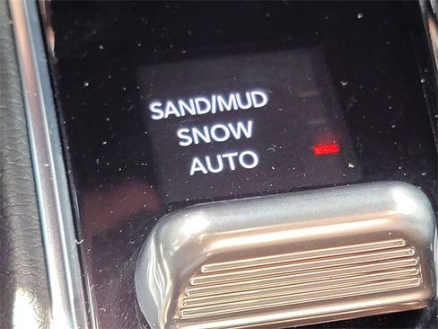 Certified 2022 Jeep Compass Limited image 7