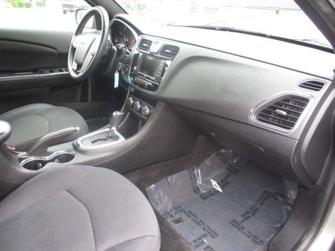 Used 2013 Chrysler 200 Touring w/ Cold Weather Group image 19