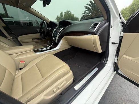 Used 2020 Acura TLX image 10
