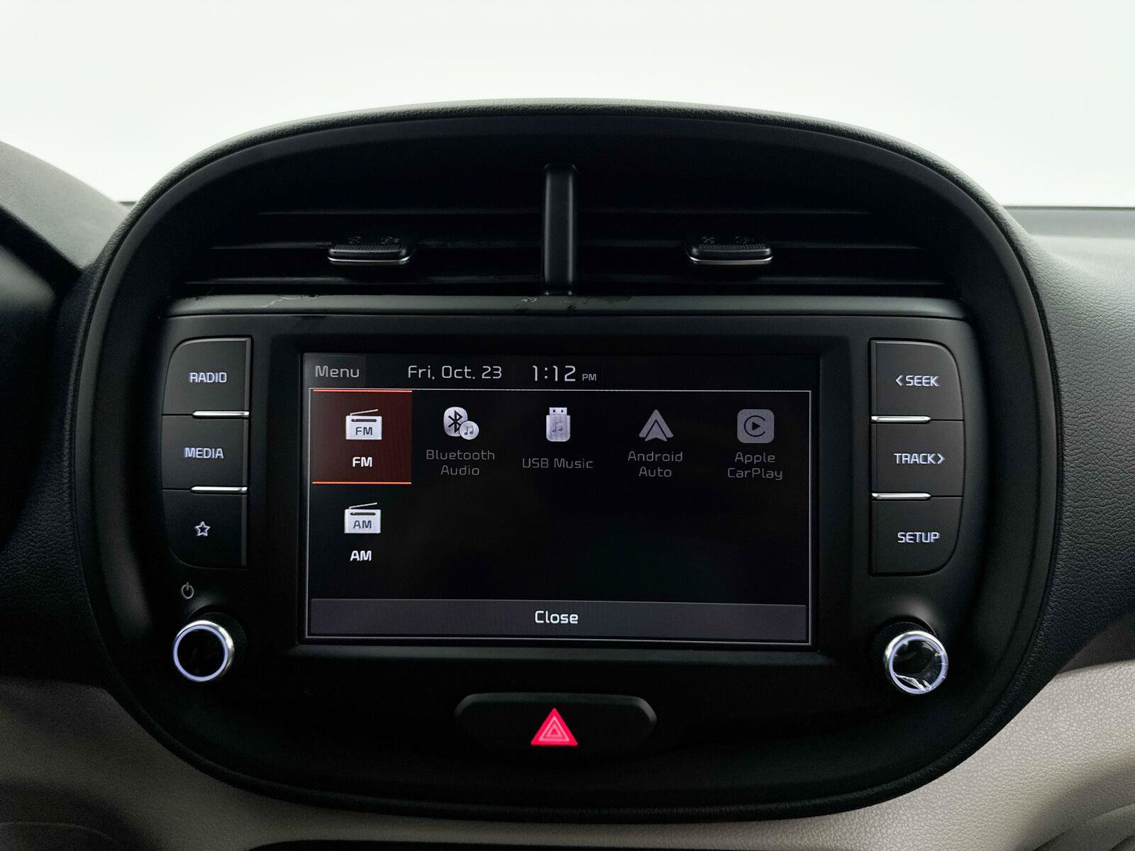 Used 2025 Kia Soul LX w/ LX Technology Package FWD image 24