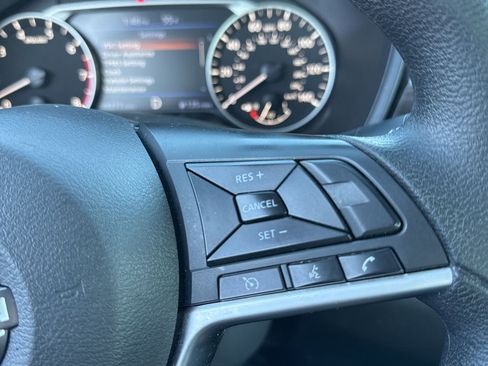 Used 2024 Nissan Altima 2.5 SV image 13