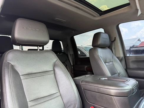 Used 2020 GMC Sierra 2500 Denali w/ Denali Ultimate Package AWD/4WD image 11