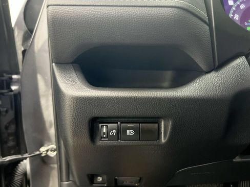 Used 2023 Toyota RAV4 LE AWD/4WD image 19