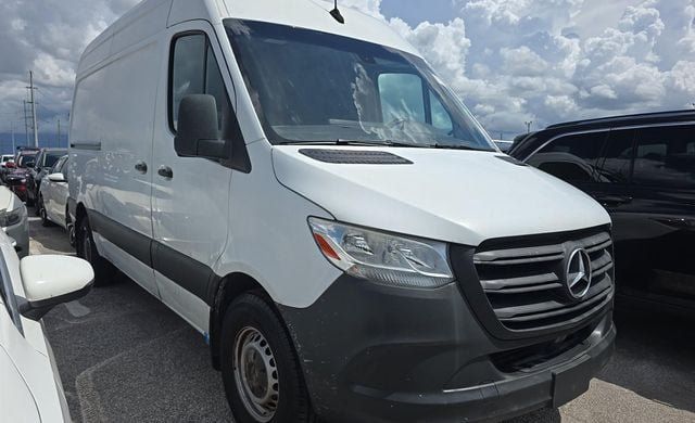 Used 2021 Mercedes-Benz Sprinter 2500 w/ Driver Convenience Package image 4