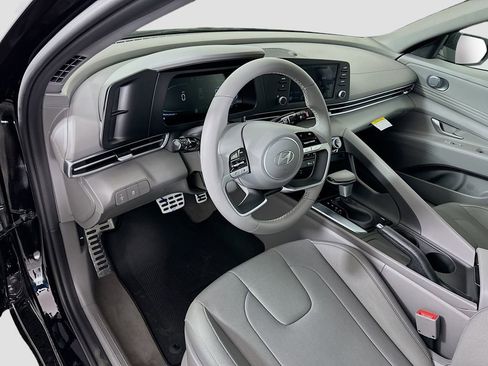 New 2026 Hyundai Elantra Sport image 9