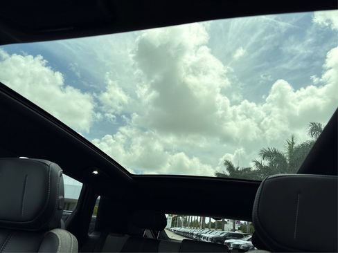Certified 2024 Cadillac Lyriq Tech RWD image 33